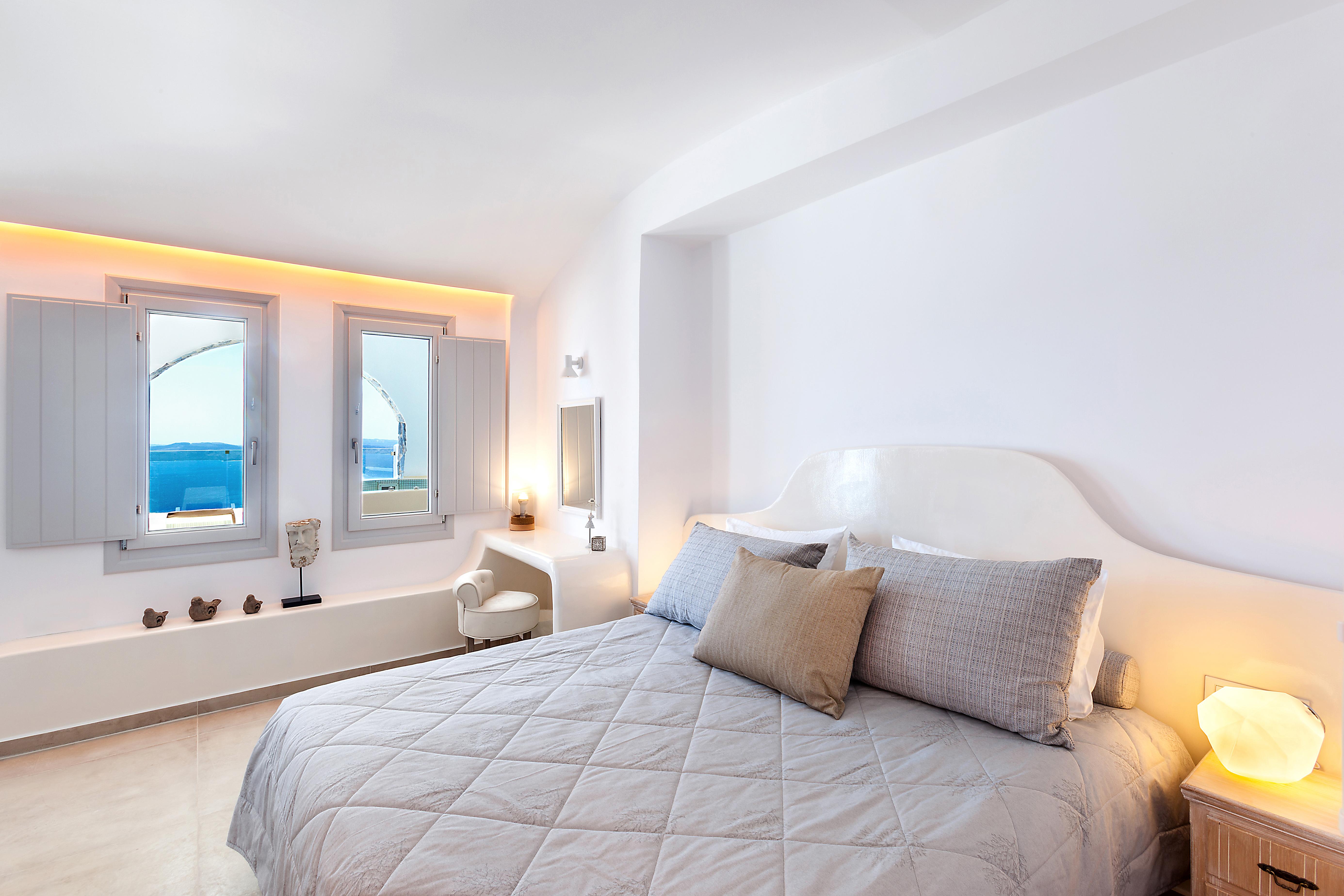 Santorini Secret Premium Oia